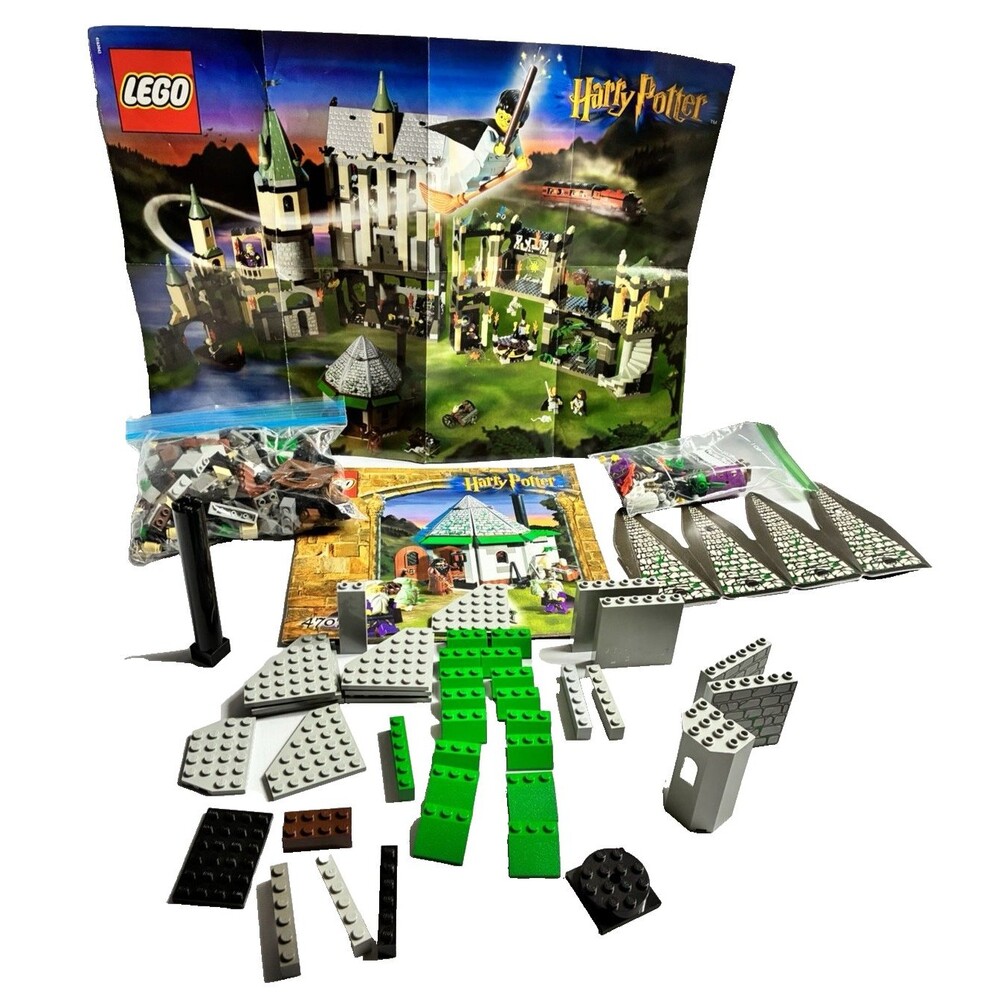 LEGO Harry Potter 4707 Hagrid’s Hut 100% Complete w Manual Minifigures 2001